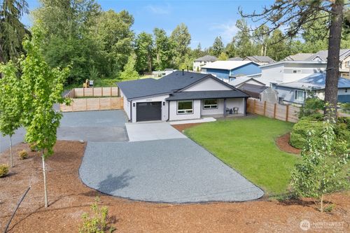 20103 75th Ave Ne, Kenmore, WA, 98028-2012 | Card Image
