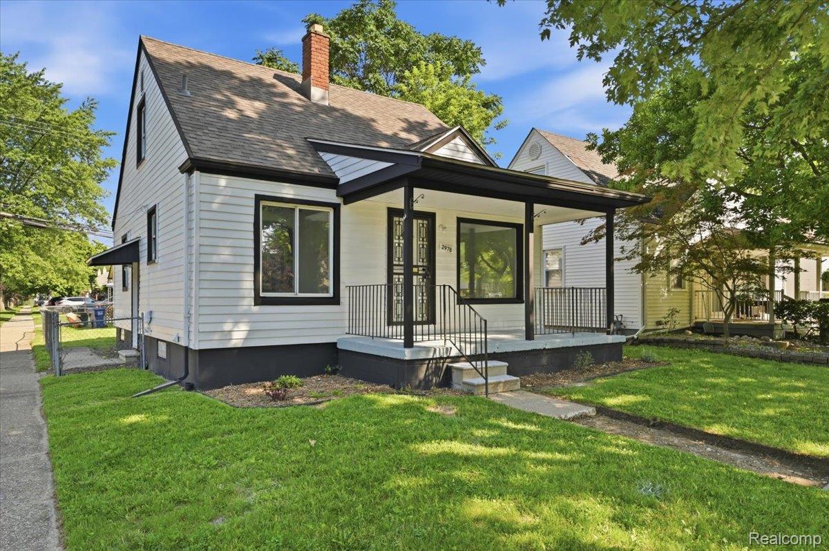 Residential in Lincoln Park 3