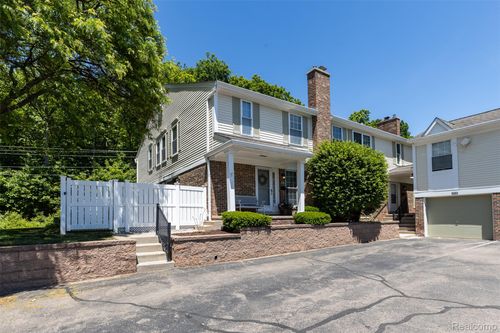 42126 Pellston Dr, Northville, MI, 48167-2414 | Card Image