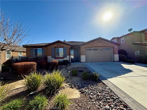 39446 11th W, Palmdale, CA, 93551 | Card Image