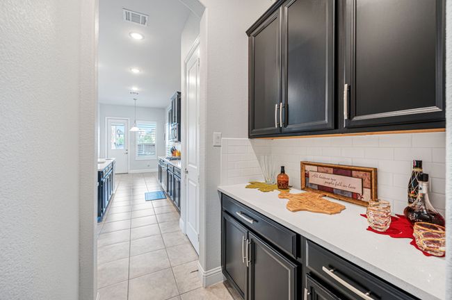 Butler's Pantry | Image 13
