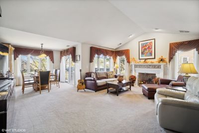 1548 - 1548 N Courtland Drive, Condo with 2 bedrooms, 2 bathrooms and 2 parking in Arlington Heights IL | Image 3