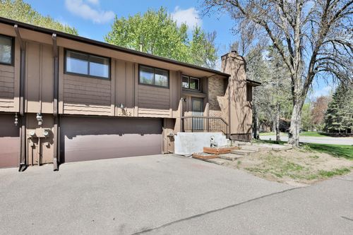 1282 Bridle Path Ct, White Bear Tp, MN, 55110-2201 | Card Image