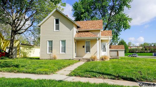 2002 Front St, Blair, NE, 68008-1527 | Card Image
