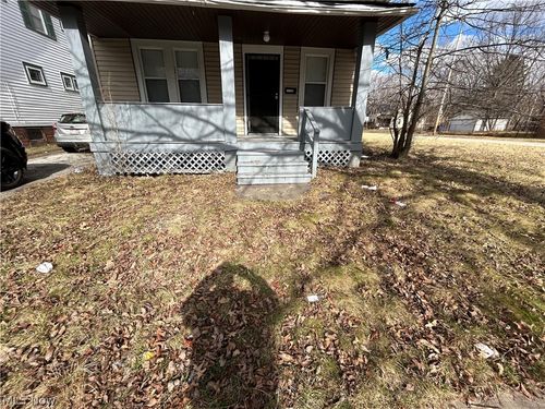 11125 Forest Ave, Cleveland, OH, 44104-4817 | Card Image