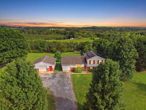 108 Piccadilly Ct, Goode, VA, 24556-2210 | Card Image
