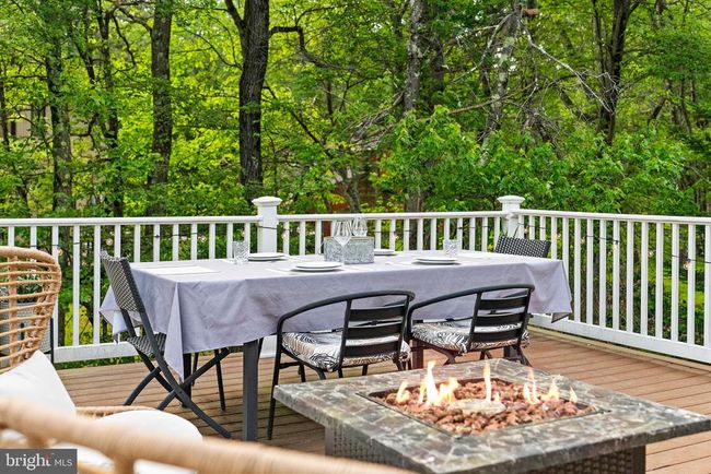 7 Red Oak Rd, House other with 3 bedrooms, 3 bathrooms and null parking in Lake Harmony PA | Image 59