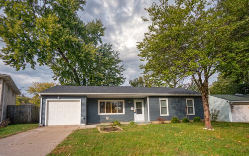 1430 Lakewood Dr, Bettendorf, IA, 52722-3631 | Card Image