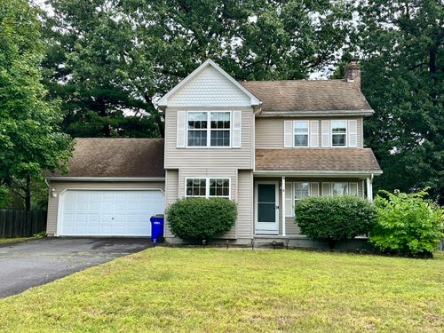 8 Acorn Dr, Windsor Locks, CT, 06096-1207 | Card Image