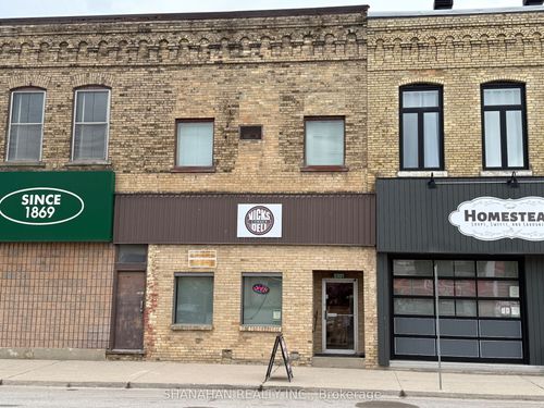 5301 Nauvoo Rd, Warwick, ON, N0M2S0 | Card Image