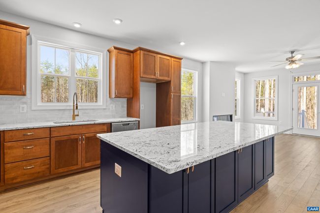 33 Whisperwood Ct, House other with 3 bedrooms, 3 bathrooms and null parking in TROY VA | Image 17