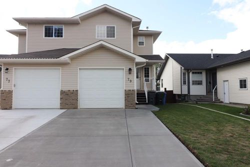 79 Vista Rd Se, Medicine Hat, AB, T1B0A3 | Card Image