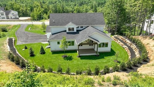 25 Indian Rock Rd, Bedford, NH, 03110-4219 | Card Image