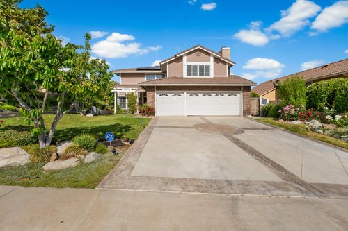 28314 Easton Ln, Saugus, CA, 91350-3968 | Card Image