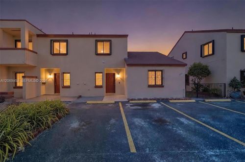 2-1-2421 W 52nd Pl, Hialeah, FL, 33016-4016 | Card Image