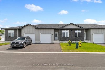 16 Dayton Crt, Home with 2 bedrooms, 2 bathrooms and 3 parking in Prince Edward ON | Image 1