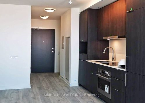 n1113-7 Golden Lion Heights, North York, ON, M6R2J3 | Card Image
