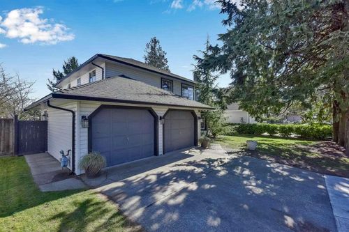 6074 188 St, Surrey, BC, V3S7V9 | Card Image