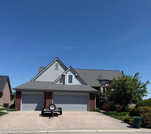 10368 Saint John Dr, Algonac, MI, 48001-4263 | Card Image