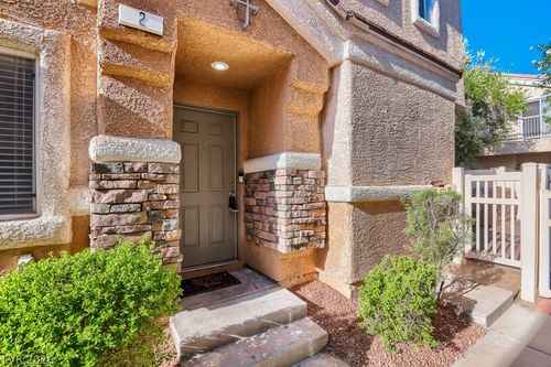 2-79 Stock Option St, Henderson, NV, 89074-8867 | Card Image