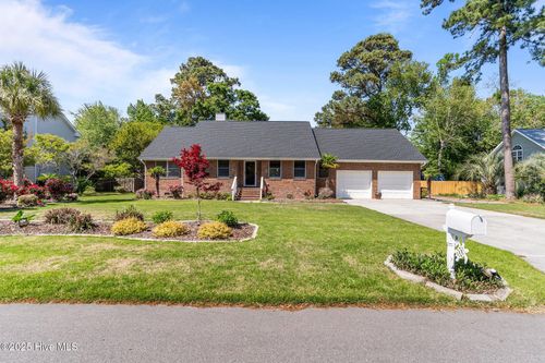 805 Tarpon Dr, Wilmington, NC, 28409-5041 | Card Image