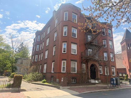 14-128 Magazine Street, Cambridge, MA, 02139 | Card Image