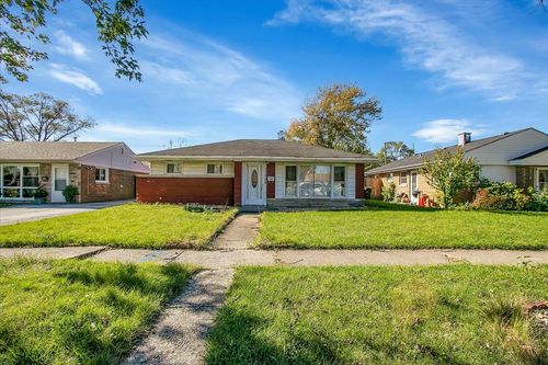 17006 Park Ave, Lansing, IL, 60438-1135 | Card Image
