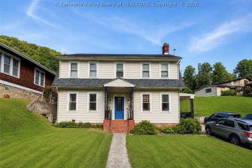 1221 Hanging Rock Hwy, Stollings, WV, 25646 | Card Image