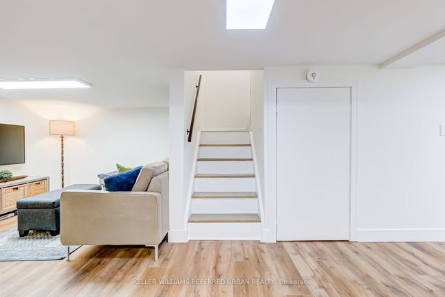 12 Wesley Ave, House other with 3 bedrooms, 4 bathrooms and 6 parking in Mississauga ON | Image 38