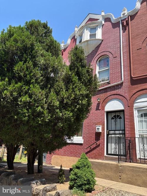 1631 Wakeling St, Philadelphia, PA, 19124-2732 | Card Image