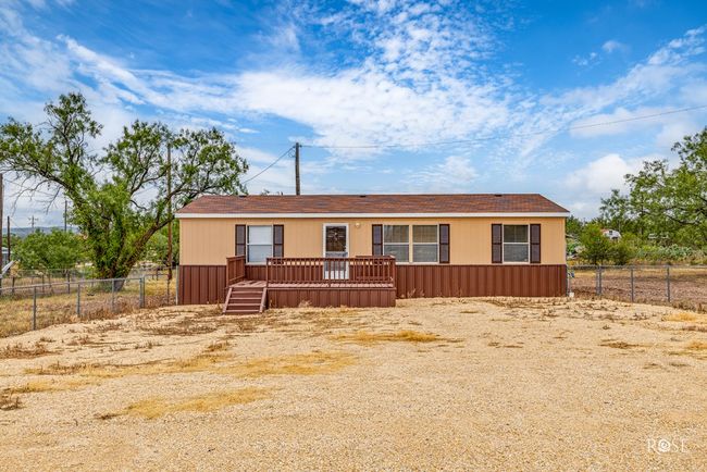 Chain-link fence around the property | Image 4