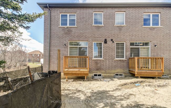 28 Yvonne Dr, House attached with 3 bedrooms, 4 bathrooms and 1 parking in Brampton ON | Image 29