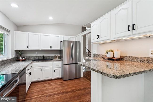 10831 Woodland Dr, House other with 3 bedrooms, 2 bathrooms and null parking in FAIRFAX VA | Image 11