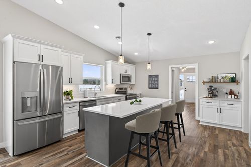 31720 Madison Rd, LINDSTROM, MN, 55045-1002 | Card Image