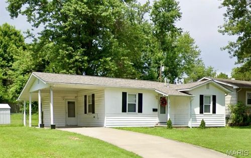 2512 Masters Dr, Cape Girardeau, MO, 63701-2324 | Card Image
