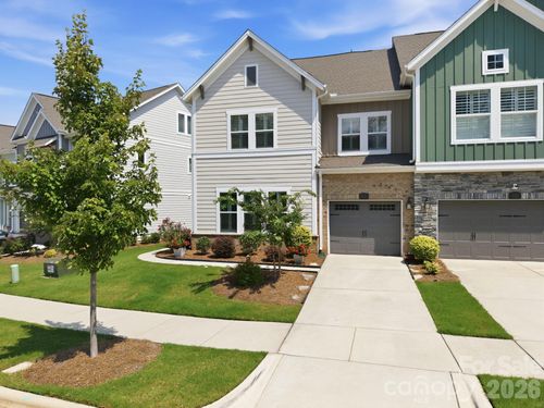 8121 Houser St, Cornelius, NC, 28031-0527 | Card Image