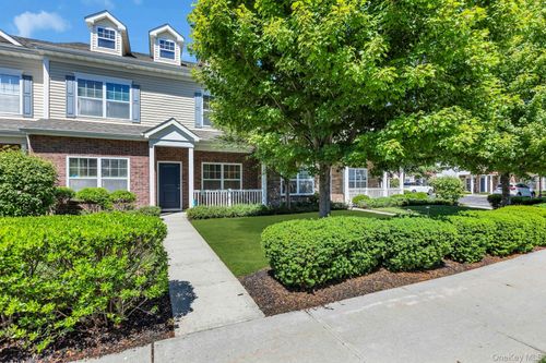 111 Millie Ct, Patchogue, NY, 11772-4179 | Card Image