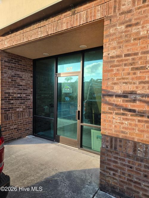 107-4705 Southport Supply Rd Se, Southport, NC, 28461-9074 | Card Image