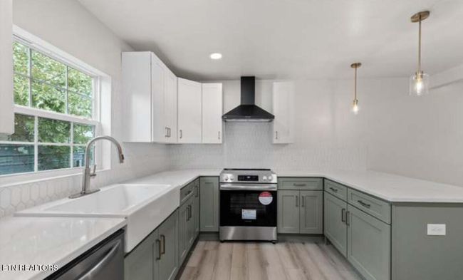 2021 3 Rd Rd, House other with 3 bedrooms, 2 bathrooms and null parking in Knoxville TN | Image 7