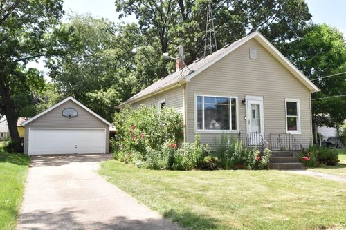 2812 Cleveland Ave, RACINE, WI, 53405-4512 | Card Image