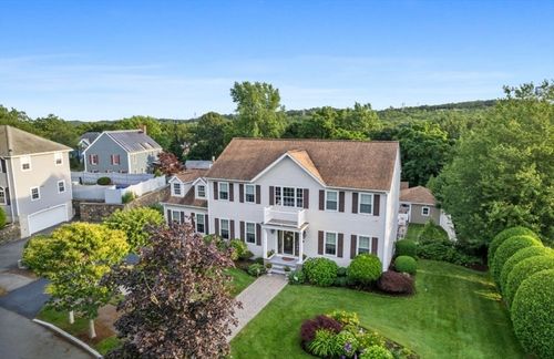 4 Gemma Dr, Peabody, MA, 01960-6264 | Card Image