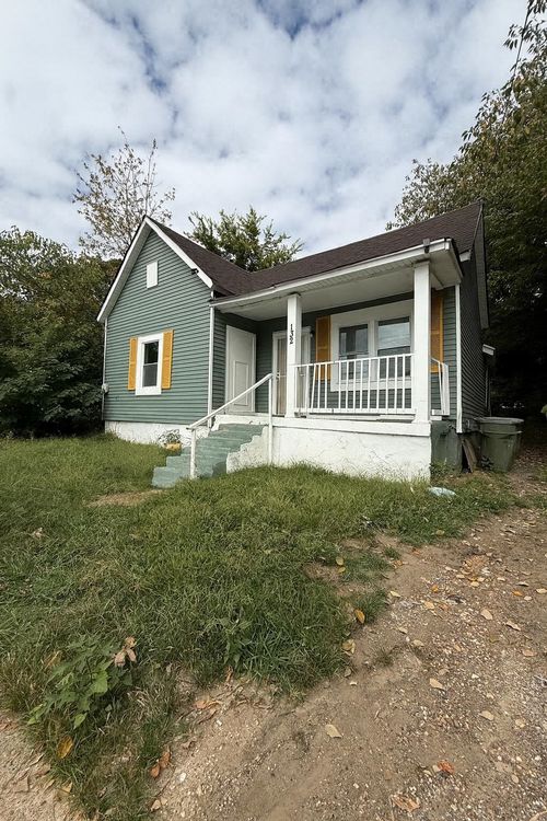 132 Majuba Ave, Memphis, TN, 38109-1830 | Card Image