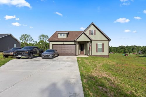 366 Bill Fuson Rd, Mc Minnville, TN, 37110-5841 | Card Image