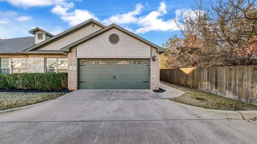 2233 Cobblestone Ct, Granbury, TX, 76049-7601 | Card Image