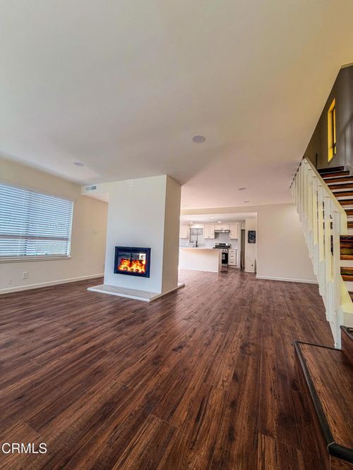 801 N M St, Oxnard, CA, 93030-4113 | Card Image