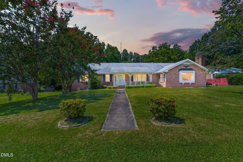 114 Castle Cir, Smithfield, NC, 27577-3501 | Card Image