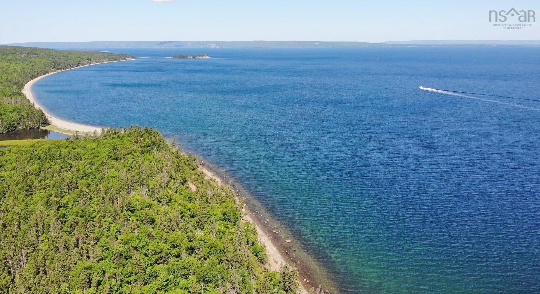 Land in Roberta