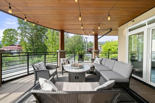 218-733 W 14th St, North Vancouver, BC, V7M0C6 | Card Image