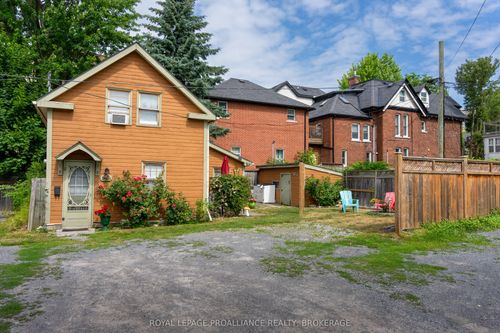 160a Bagot St, Kingston, ON, K7L3E8 | Card Image