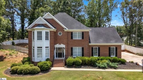 112 Fairway Dr, Laurens, SC, 29360-7701 | Card Image